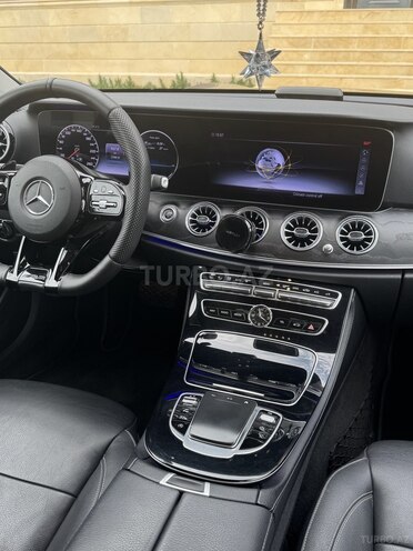 Mercedes E 220 d 4MATIC 2018, 129,000 km - 2.0 l - Bakı