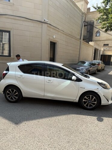 Toyota Aqua 2017, 105,000 km - 1.5 l - Bakı