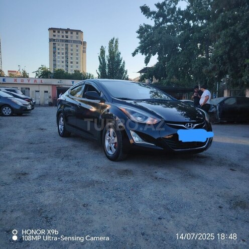 Hyundai Elantra-1