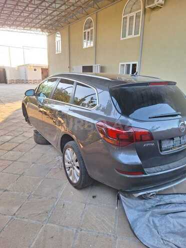 Opel Astra 2011, 300,000 km - 1.3 l - Bakı