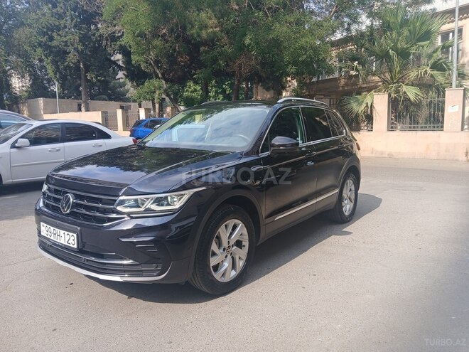 Volkswagen Tiguan 2021, 67,000 km - 1.5 л - Bakı
