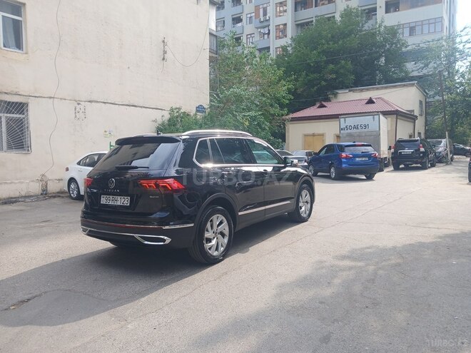 Volkswagen Tiguan 2021, 67,000 km - 1.5 л - Bakı