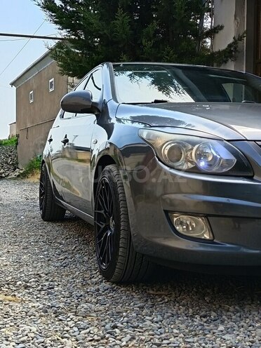 Hyundai i30 2009, 380,000 km - 1.6 l - Şirvan