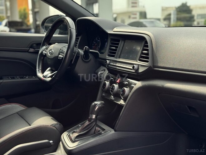 Hyundai Elantra 2019, 120,000 km - 1.6 л - Bakı