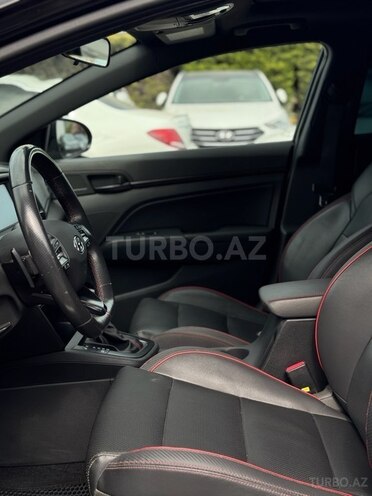 Hyundai Elantra 2019, 120,000 km - 1.6 л - Bakı