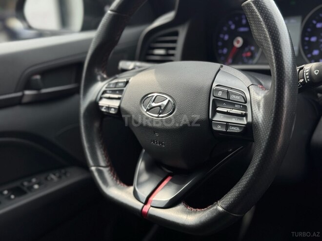 Hyundai Elantra 2019, 120,000 km - 1.6 л - Bakı