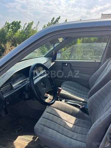 Mercedes 190 1990, 350,000 km - 2.0 l - Cəlilabad