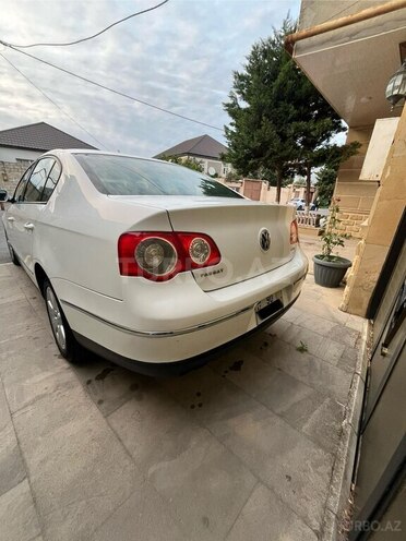 Volkswagen Passat 2006, 270,000 km - 2.0 l - Bakı