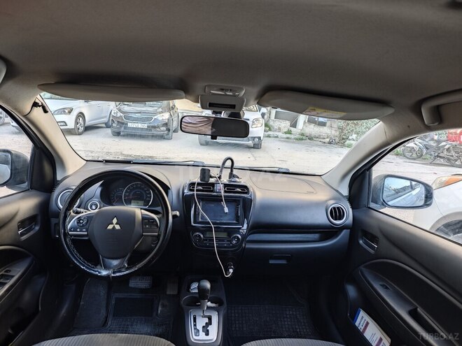 Mitsubishi Attrage 2016, 220,000 km - 1.2 л - Bakı