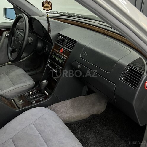 Mercedes C 200 1996, 325,111 km - 2.0 l - Sumqayıt
