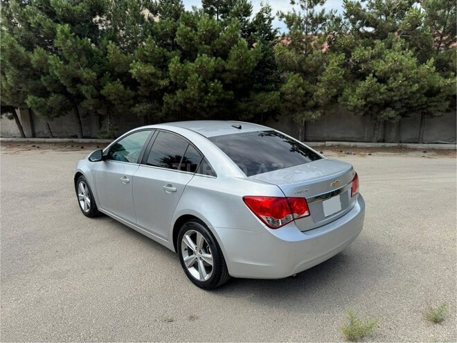 Chevrolet Cruze-6