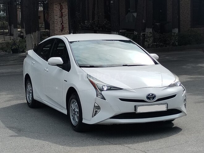 Toyota Prius 2018, 129,000 km - 1.8 l - Sumqayıt