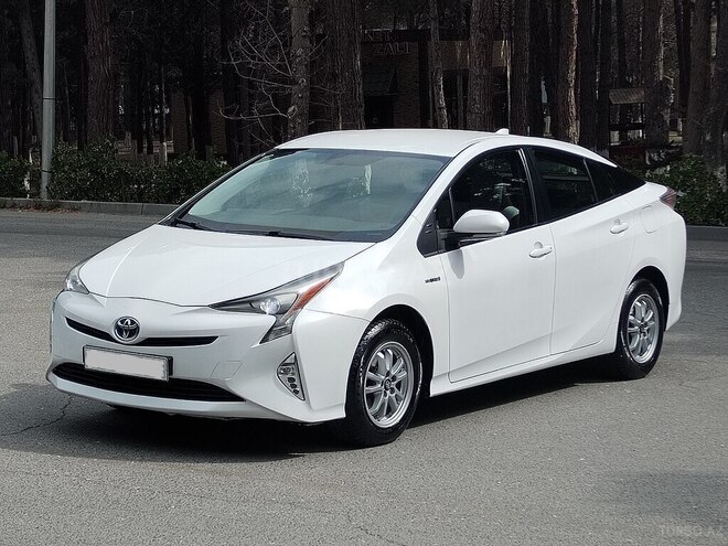 Toyota Prius 2018, 129,000 km - 1.8 l - Sumqayıt