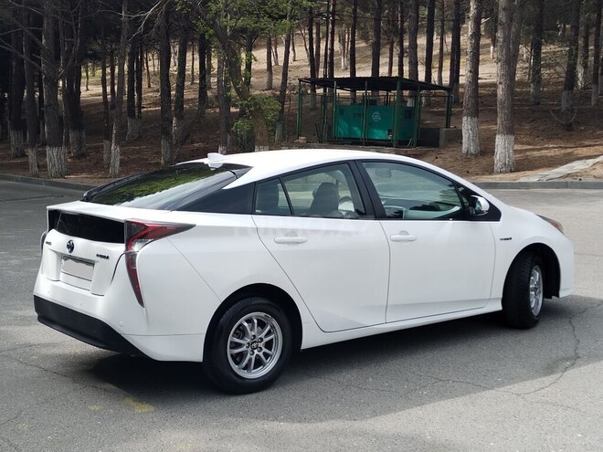 Toyota Prius 2018, 129,000 km - 1.8 l - Sumqayıt