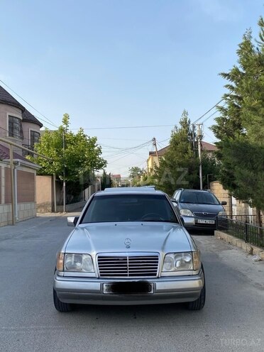 Mercedes E 200 d 1993, 346,000 km - 2.0 l - Bakı