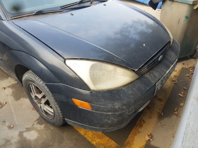 Ford Focus 2000, 256,341 km - 2.0 l - Bakı
