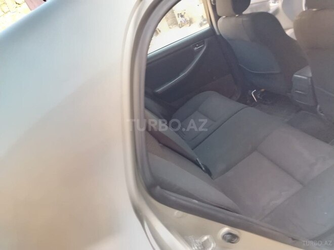 Toyota Corolla 2006, 323,312 km - 1.4 l - Bakı
