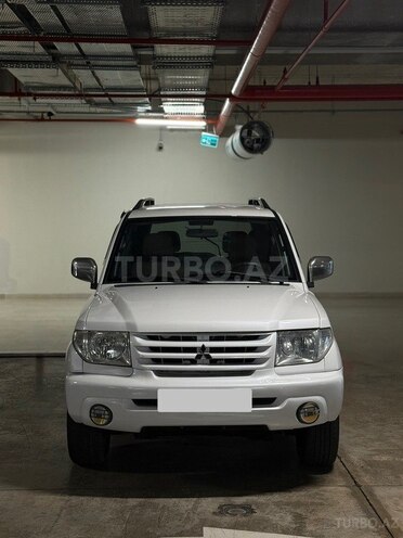 Mitsubishi Pajero io 2002, 324,856 km - 2.0 l - Bakı
