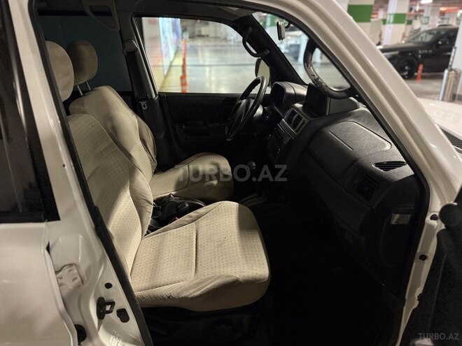 Mitsubishi Pajero io 2002, 324,856 km - 2.0 l - Bakı