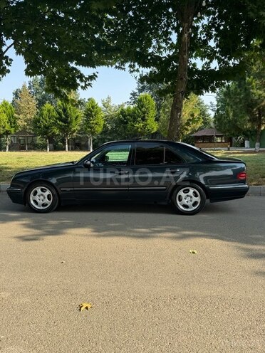Mercedes E 270 1999, 457,000 km - 2.7 л - Bakı