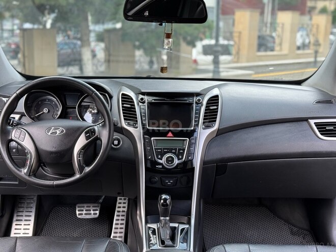 Hyundai i30 2013, 218,000 km - 1.6 л - Bakı