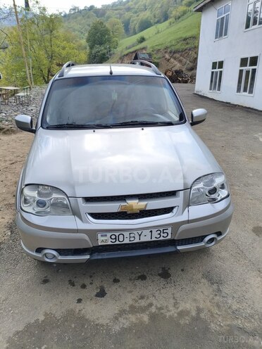 Chevrolet Niva 2014, 95,000 km - 1.7 l - Yardımlı