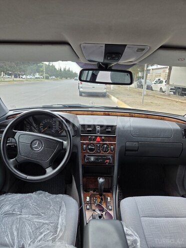 Mercedes C 200 1999, 427,000 km - 2.0 л - Sumqayıt