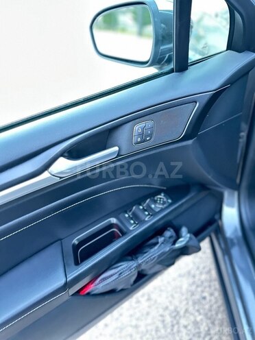 Ford Fusion (North America) 2019, 77,000 km - 2.0 l - Bakı