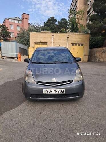 Toyota Prius-1