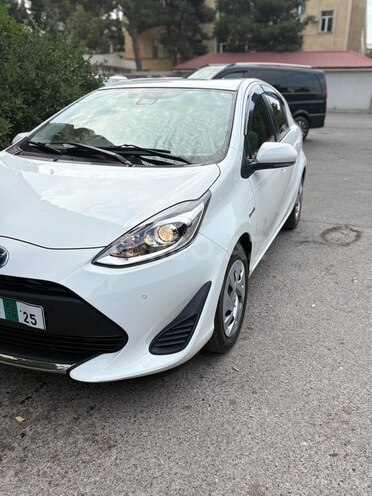 Toyota Aqua 2019, 123,000 km - 1.5 л - Bakı