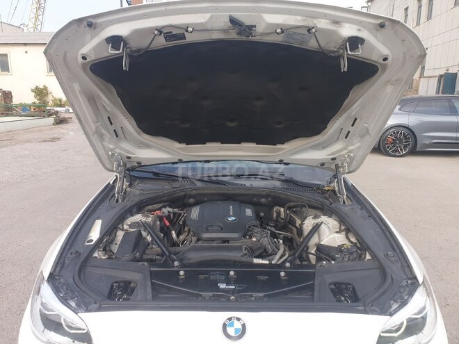 BMW 520-2