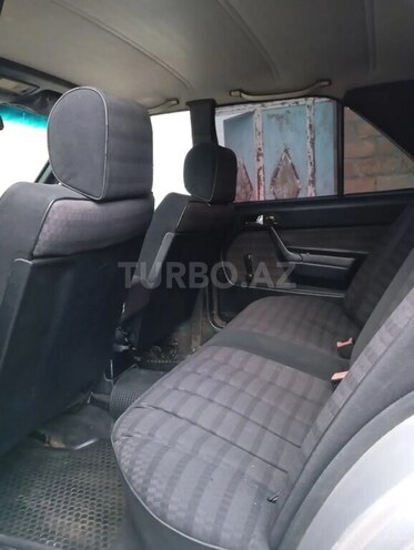 Mercedes 190 1991, 250,000 km - 2.0 l - Gəncə
