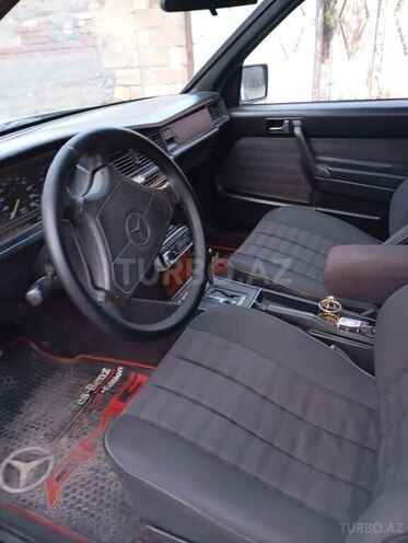 Mercedes 190 1991, 250,000 km - 2.0 l - Gəncə