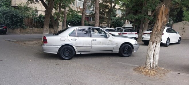 Mercedes C 220 d 1997, 222,500 km - 2.2 л - Bakı