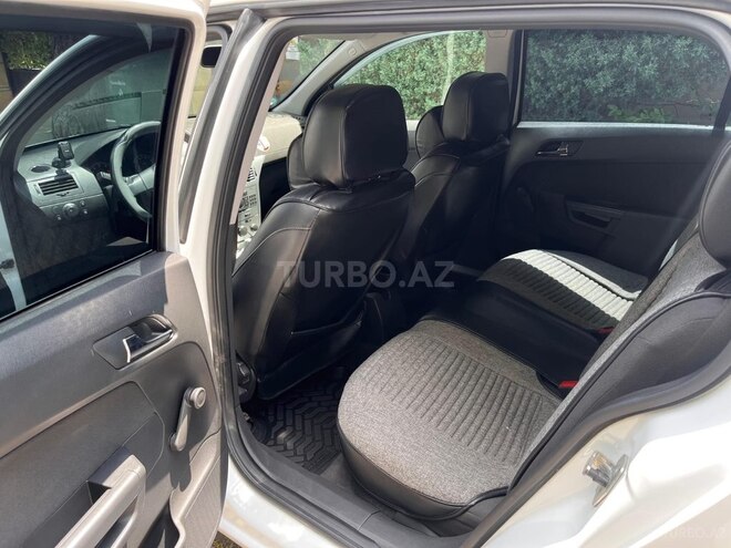 Opel Astra 2009, 194,435 km - 1.4 l - Bakı