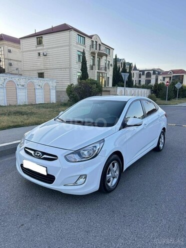 Hyundai Accent 2010, 180,000 km - 1.4 l - Bakı