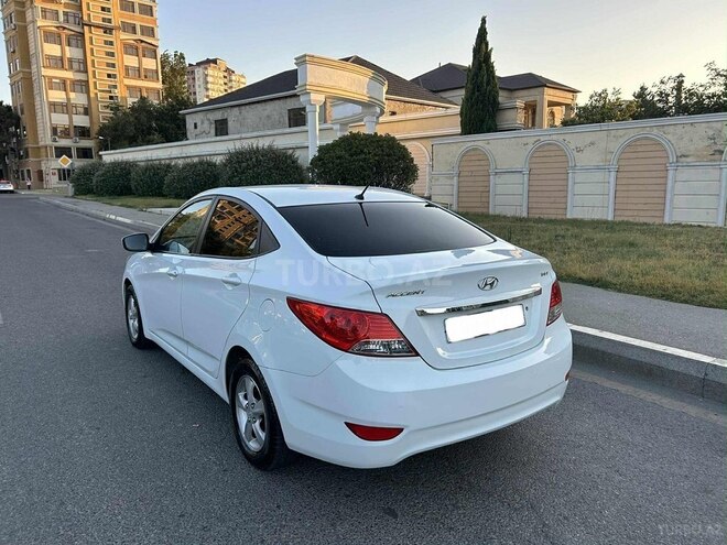 Hyundai Accent 2010, 180,000 km - 1.4 l - Bakı