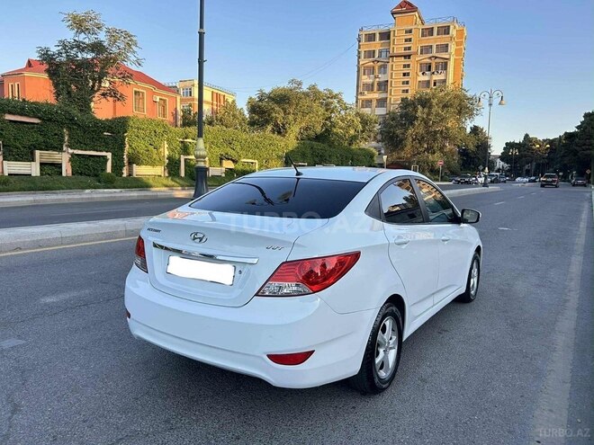 Hyundai Accent 2010, 180,000 km - 1.4 l - Bakı
