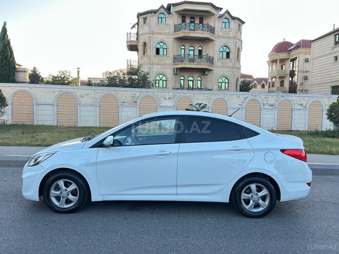 Hyundai Accent 2010, 180,000 km - 1.4 l - Bakı