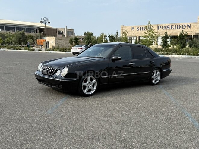 Mercedes E 320 2001, 283,000 km - 3.2 l - Sumqayıt