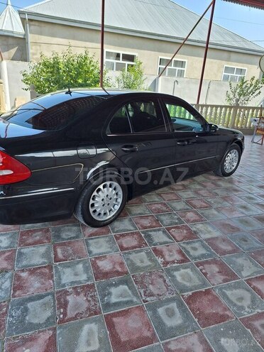 Mercedes E 240 2002, 265,000 km - 2.6 л - Xaçmaz