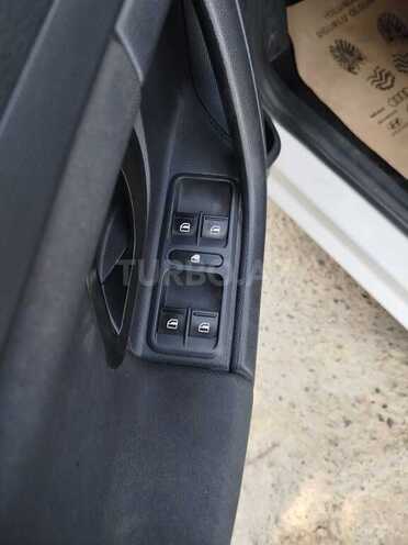 Skoda Fabia 2011, 98,000 km - 1.6 l - Bakı