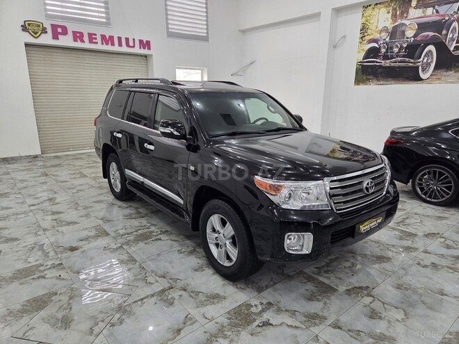 Toyota Land Cruiser-2