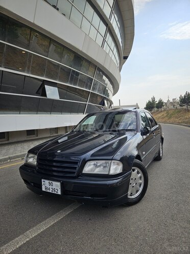 Mercedes C 200 2000, 327,200 km - 2.0 l - Bakı