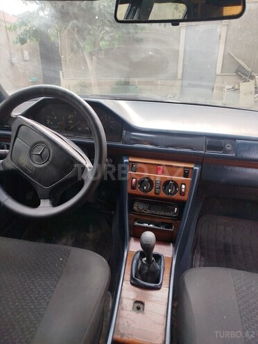 Mercedes E 200 d 1994, 321,546 km - 2.0 l - Bakı