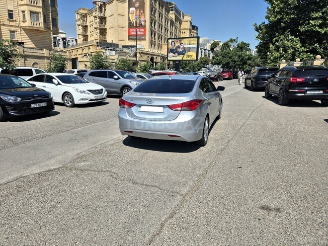 Hyundai Elantra 2011, 197,949 km - 1.8 л - Bakı