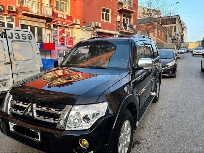 Mitsubishi Pajero 2012, 189,000 km - 3.5 л - Bakı