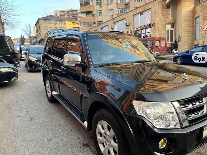 Mitsubishi Pajero 2012, 189,000 km - 3.5 л - Bakı