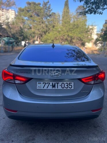 Hyundai Elantra 2015, 208,000 km - 1.6 л - Bakı