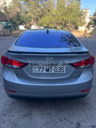 Hyundai Elantra 2015, 208,000 km - 1.6 л - Bakı